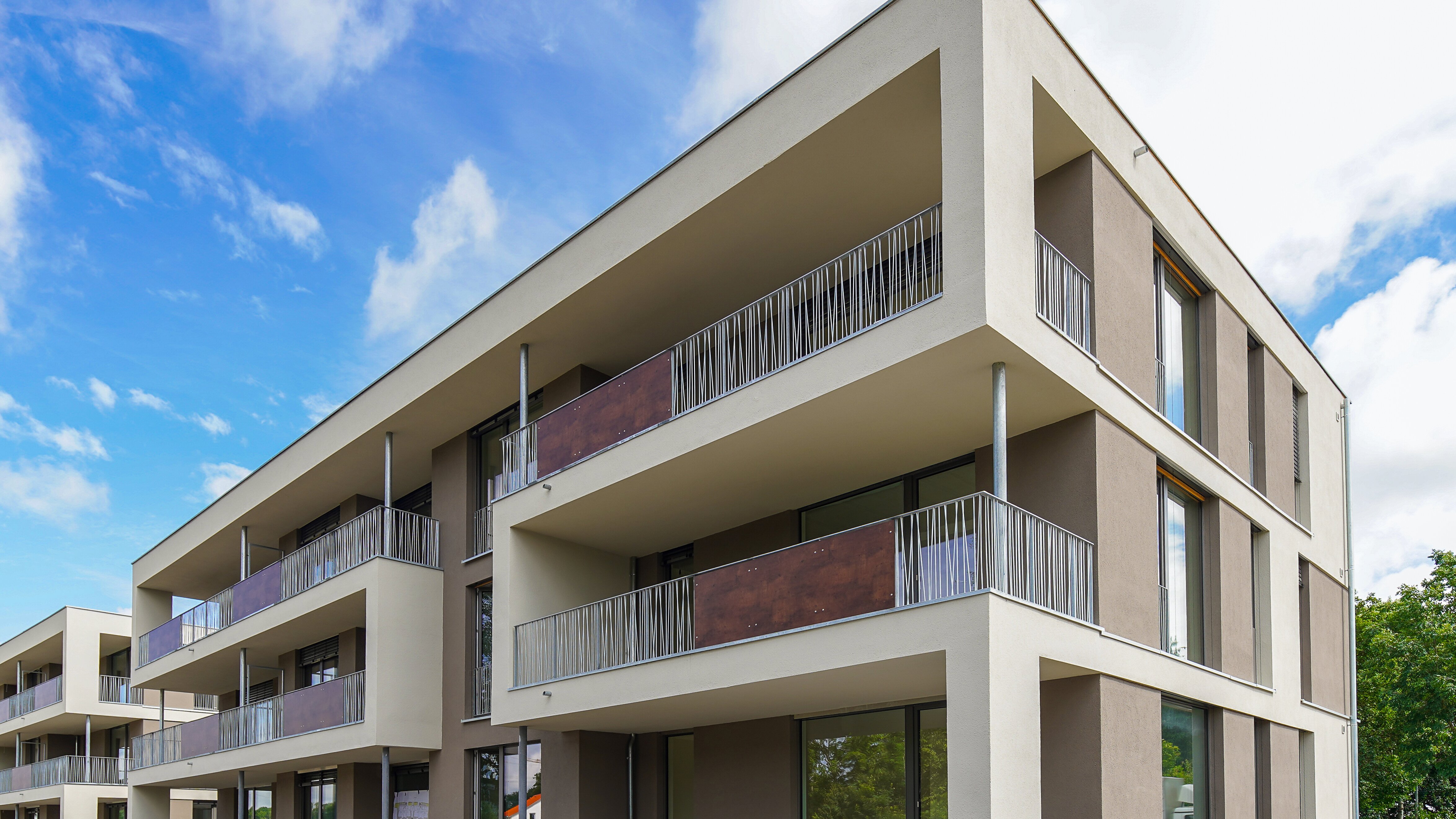 KURZFRISTIG BEZUGSFERTIG